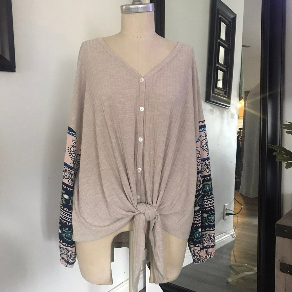 Kori America Boho Button Front Tie Hem Top Long Sleeve Casual Women’s Small NWOT